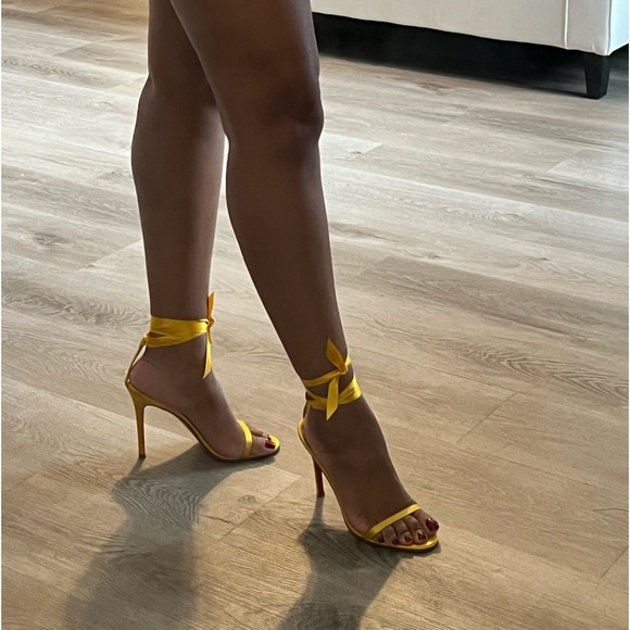💛 Christian Louboutin Satin strappy sandals 💛 - Picture 8 of 8